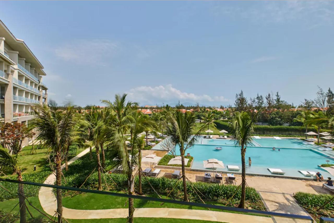 Sunshine Apartment In 5* Resort Дананг Екстериор снимка